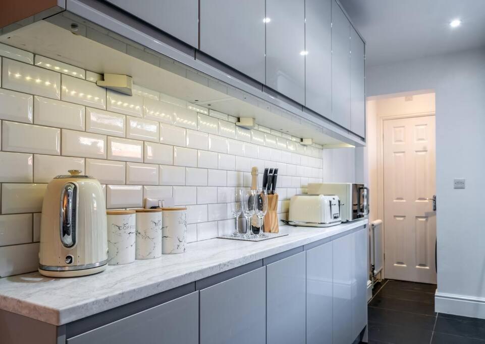 No6 - Beverley - Elegant Townhouse - Central Location 外观 照片