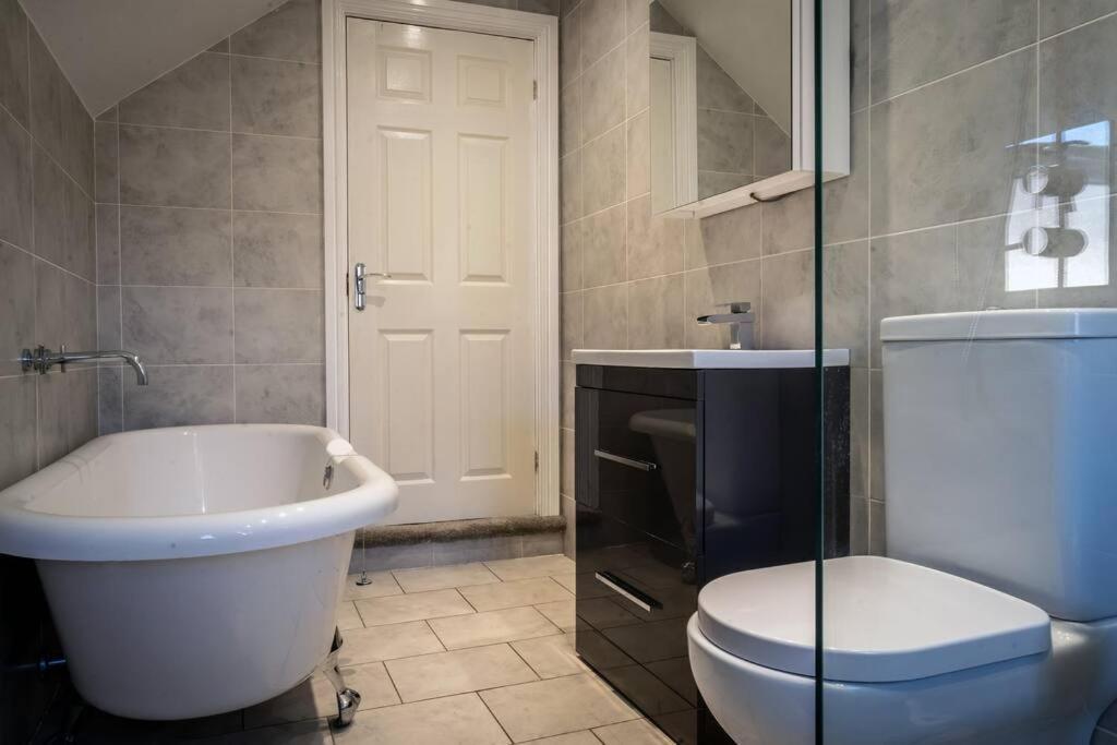 No6 - Beverley - Elegant Townhouse - Central Location 外观 照片
