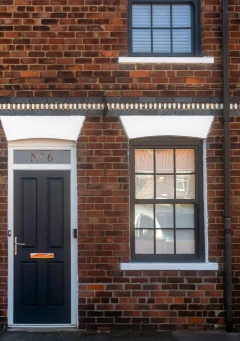 No6 - Beverley - Elegant Townhouse - Central Location 外观 照片