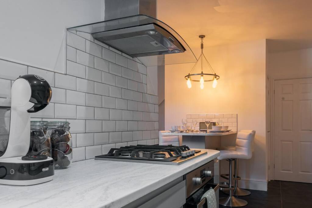 No6 - Beverley - Elegant Townhouse - Central Location 外观 照片