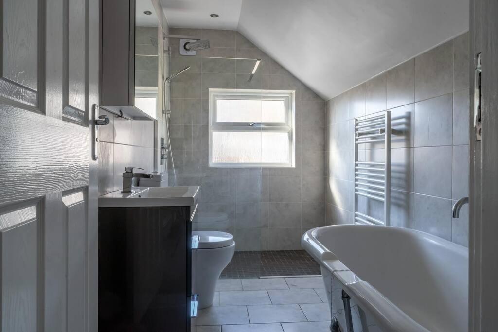 No6 - Beverley - Elegant Townhouse - Central Location 外观 照片